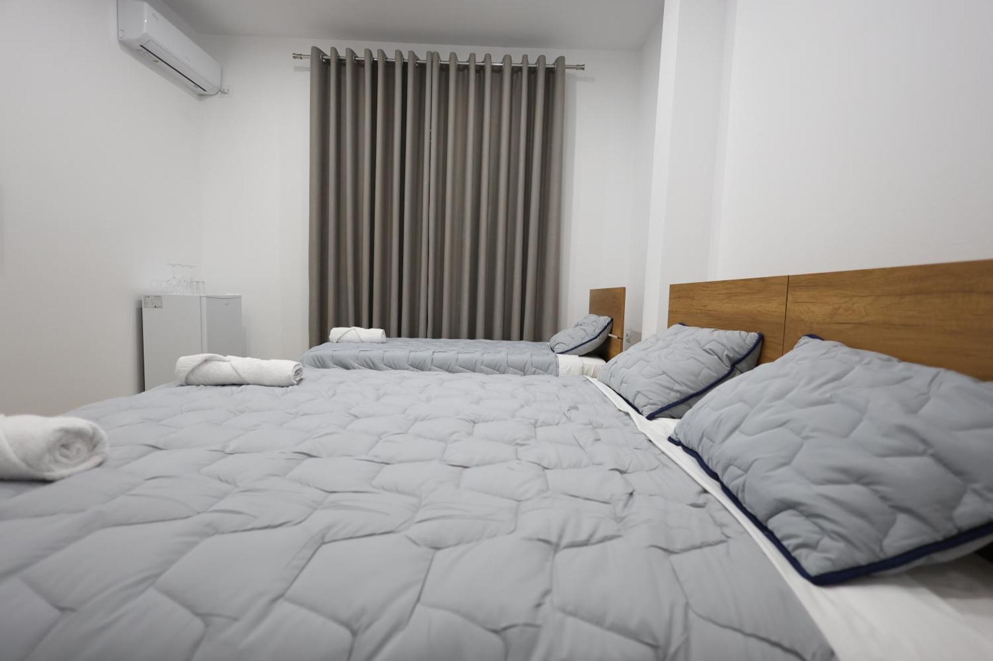בראט Guesthouse Aurel מראה חיצוני תמונה