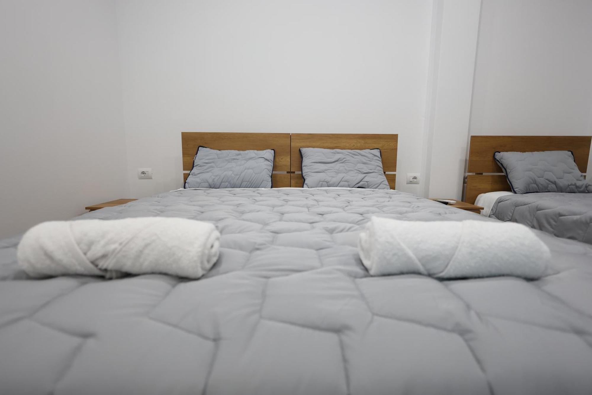 בראט Guesthouse Aurel מראה חיצוני תמונה