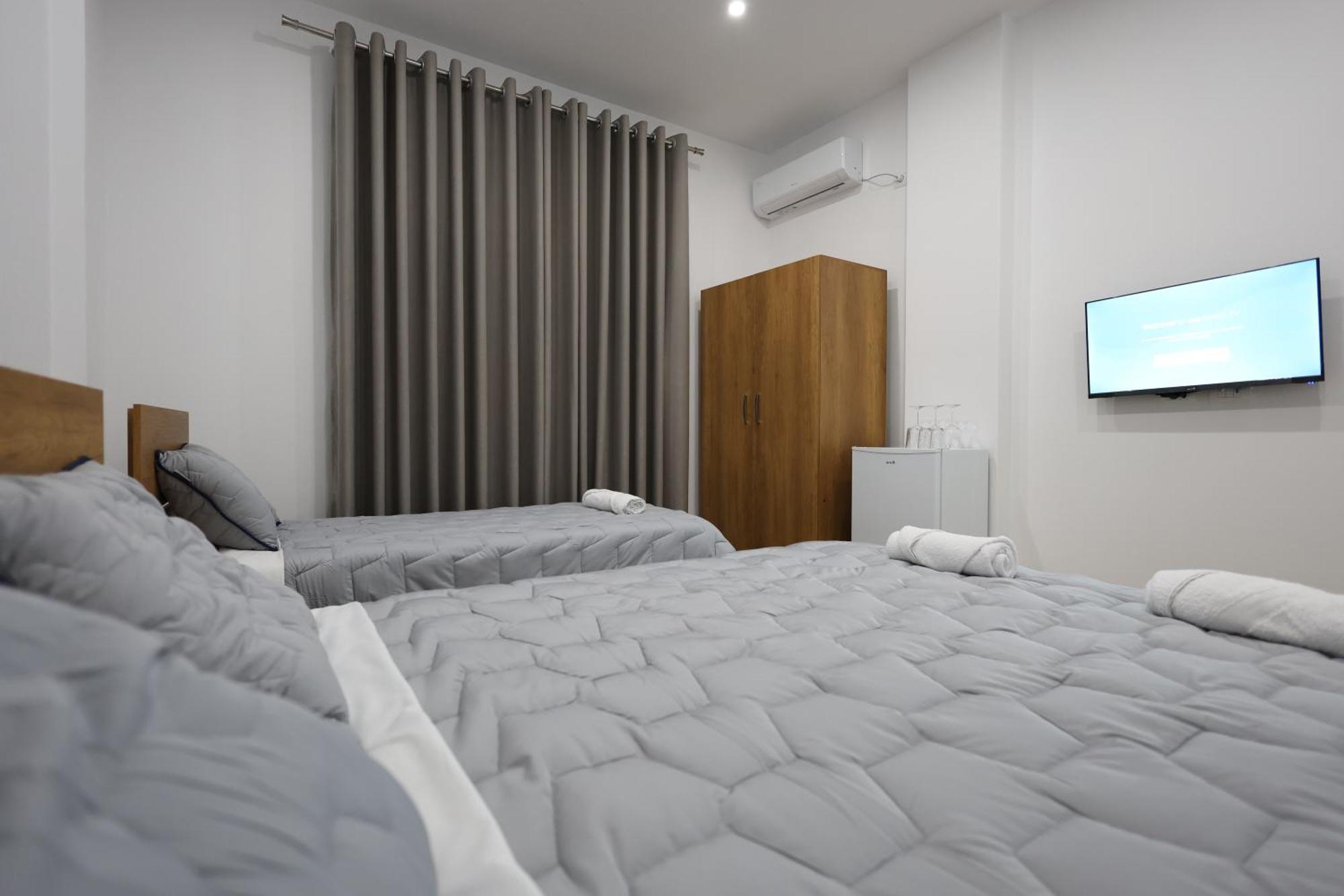 בראט Guesthouse Aurel מראה חיצוני תמונה