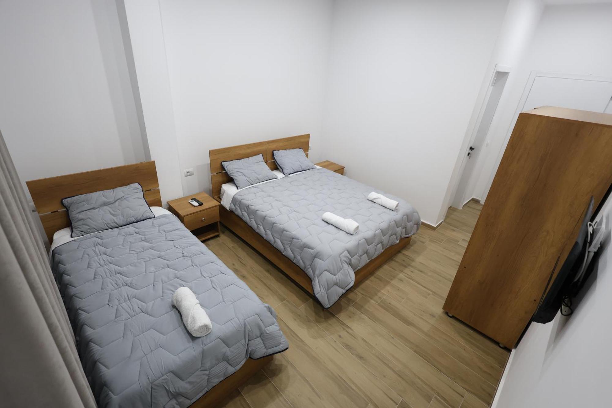 בראט Guesthouse Aurel מראה חיצוני תמונה
