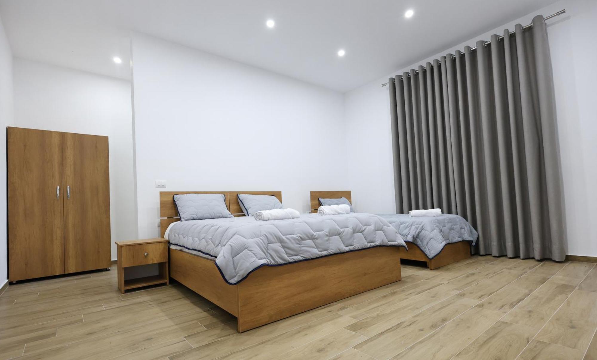 בראט Guesthouse Aurel מראה חיצוני תמונה