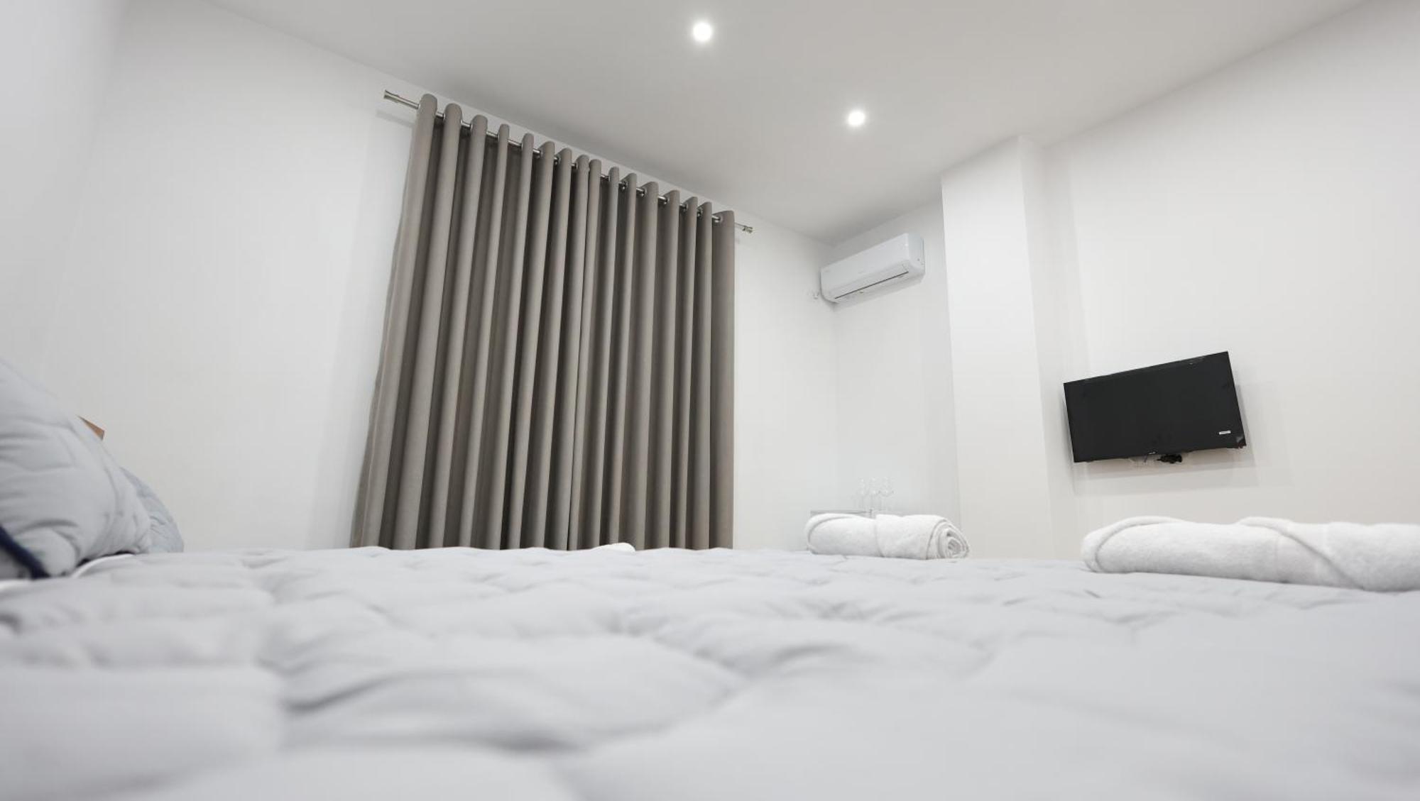 בראט Guesthouse Aurel מראה חיצוני תמונה