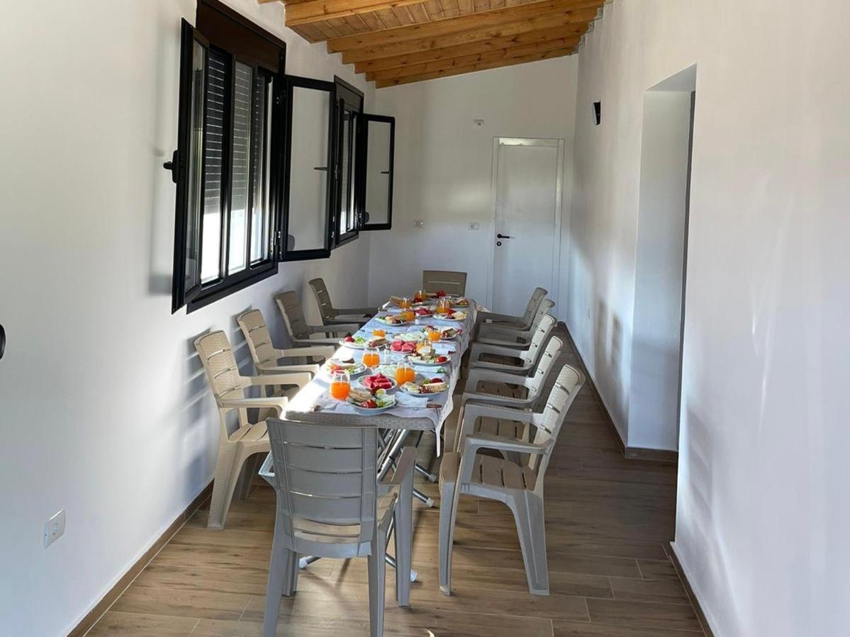 בראט Guesthouse Aurel מראה חיצוני תמונה